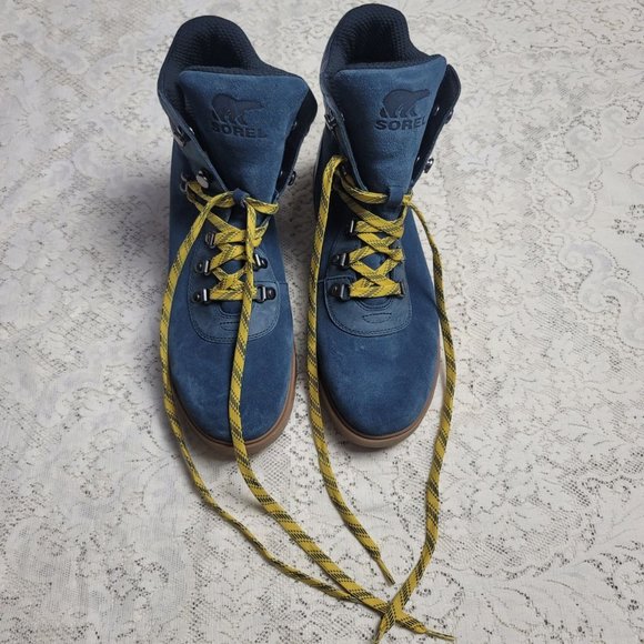 SOREL Women's Joan of Arctic Next Lite Hiker Boot - Uniform Blue, Abyss Size 11 - Picture 3 of 8